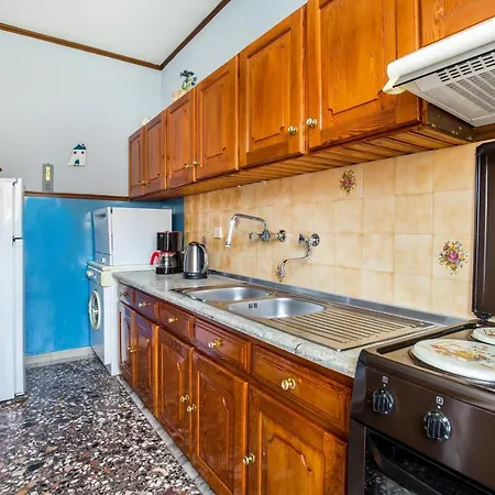 Ioanna * Skala Marion